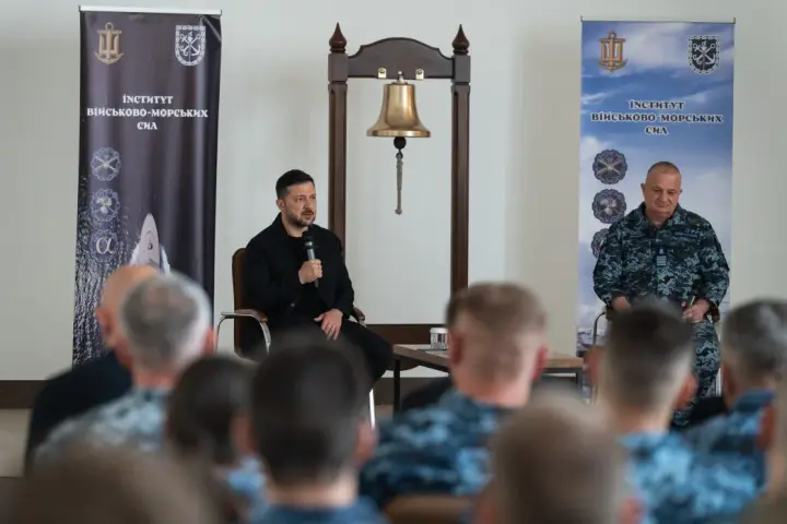 Україні в морі потрібна лінія оборони з дронами-перехоплювачами - Зеленський