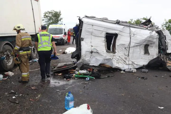 На Миколаївщині оголосили підозру водієві, який спровокував ДТП із 12 загиблими.