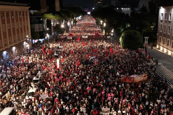 In the capital of Albania, thousands of people again took to the streets to demand the prime minister's resignation
