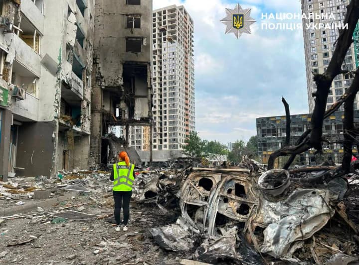 Міноборони рф цинічно заявило про удари по "військових об'єктах", коли в Києві загинули мирні мешканці