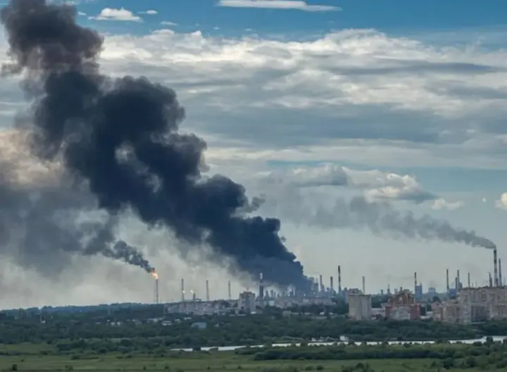 "Omsk Refinery Welcomes New FP-1": General Staff Confirms Strike on Russia's Largest Oil Refinery 2,500 km from Ukraine's Border
