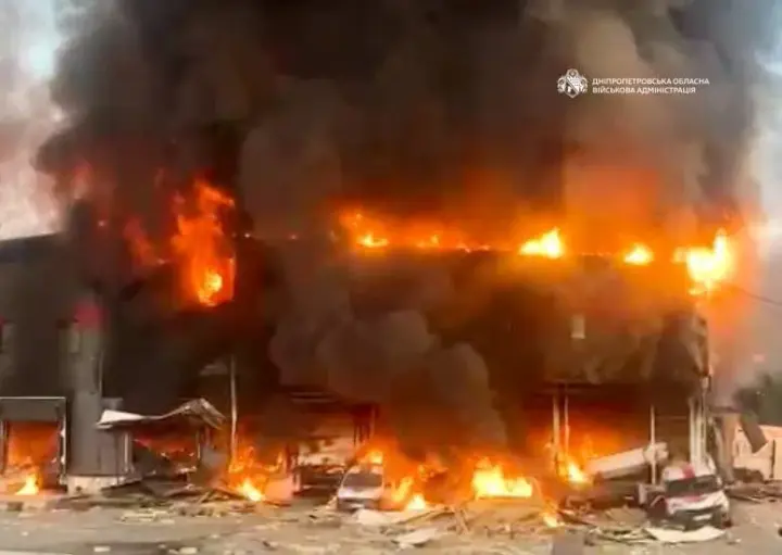 Після атаки на "Нову пошту" у Дніпрі - рф вдарила по логістичній компанії в Кривому Розі