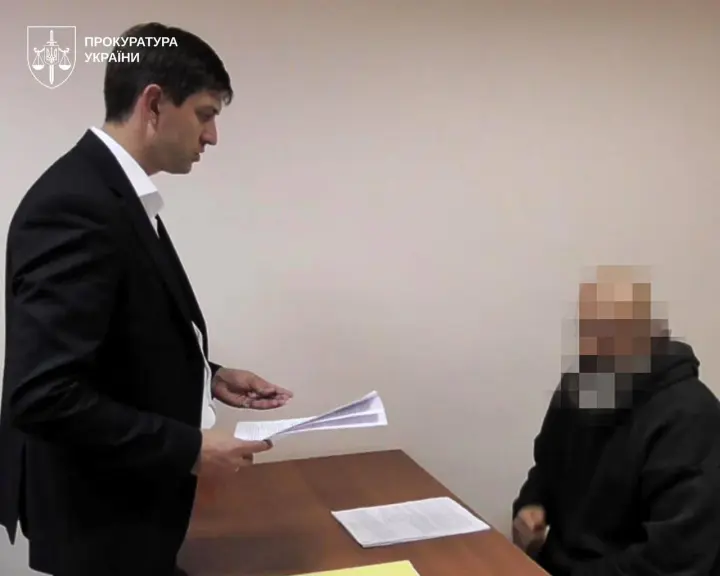 В деле об убийстве Березовской, подозреваемой в покушении на Ермолаева, двум задержанным вручены подозрения - Офис Генпрокурора