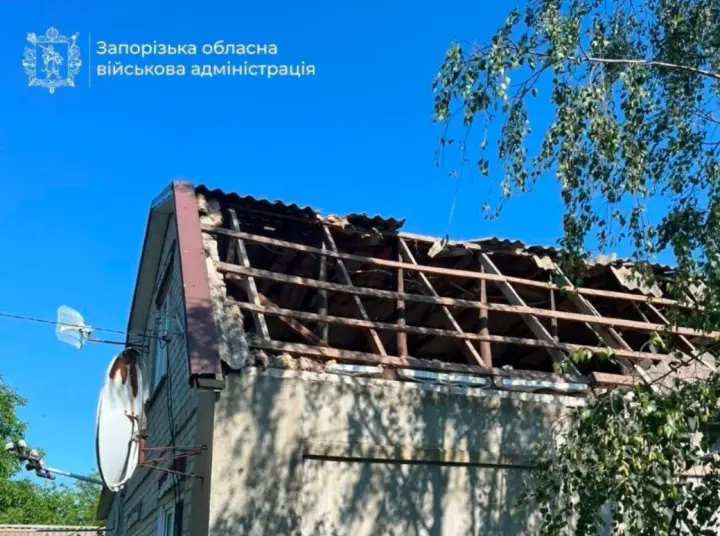 росія вдарила КАБом по Запоріжжю, поранені двоє літніх людей