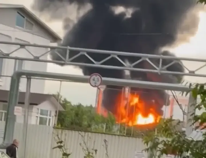 Zelenskyy confirmed the strike on five objects of the Russian oil complex