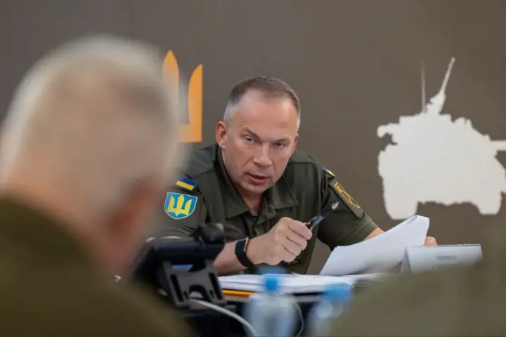 Завдяки deep strike за пів року уразили 697 цілей у рф - Сирський