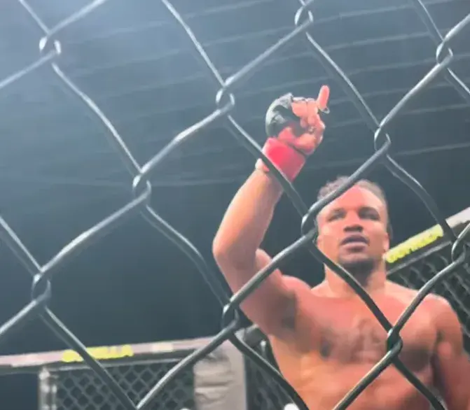 Олимпийский чемпион Беленюк победой дебютировал в MMA