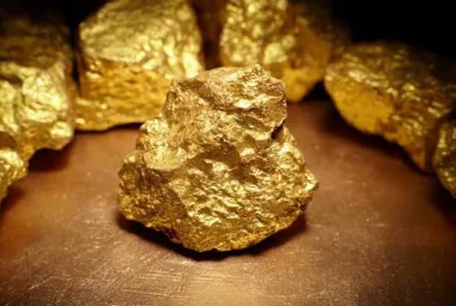 Золото подешевшало після нової ескалації між США та Іраном