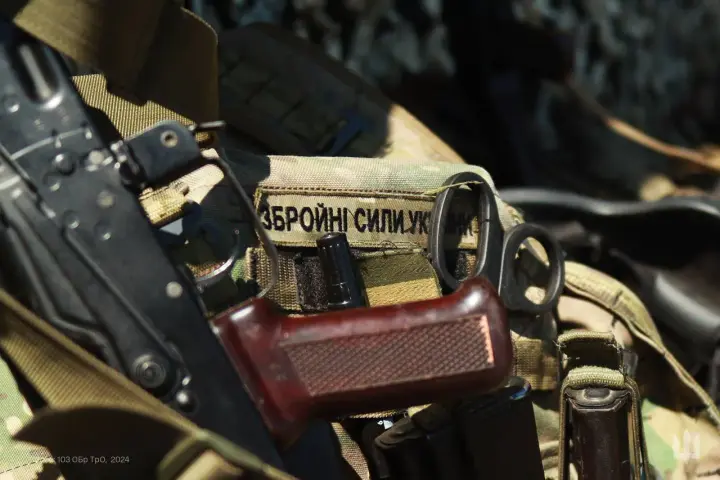 Парламент услід за воєнним станом продовжив мобілізацію