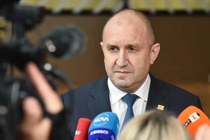 Болгарія виходить із "коаліції охочих"на підтримку України, заявив прем'єр Радев