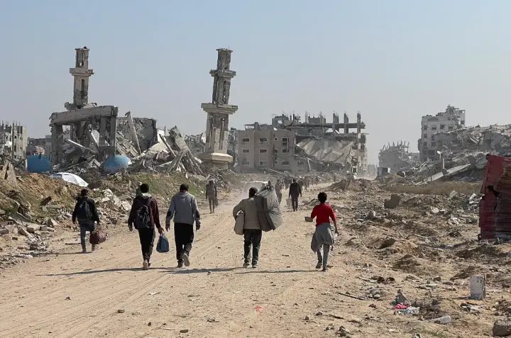 Israel struck new targets in Gaza, among the dead a whole family with three children