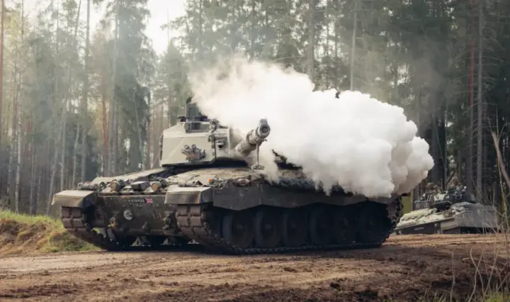 Велика Британія замінить танки Challenger 2 в Естонії мобільними силами з дронами, врахувавши досвід ЗСУ