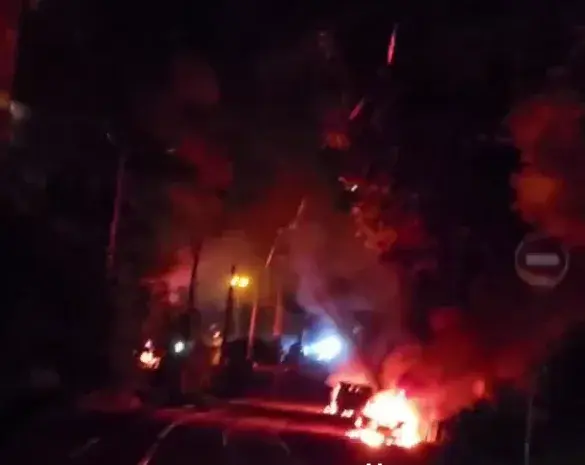 Kyiv recovers after ballistic attack, fires and destruction in five districts, there are casualties
