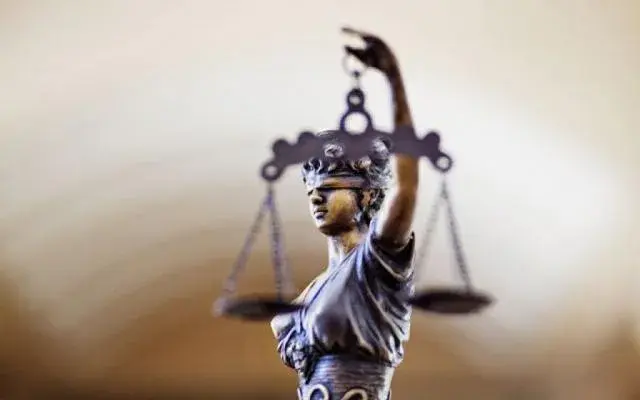 What violations can cost a lawyer the right to practice law?