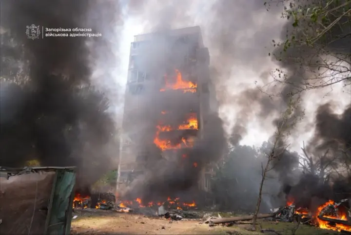 Russia struck residential areas of Zaporizhzhia with KABs, there is a victim