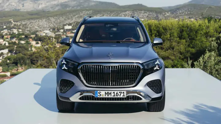 Новий Mercedes-Maybach GLS дебютує з більшою потужністю та покращеним стилем