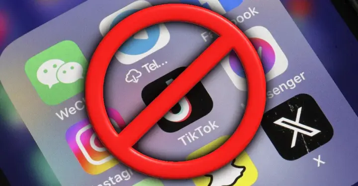 Франція уже з 1 вересня заборонить соцмережі дітям до 15 років