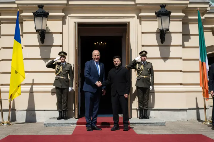 В ЕС заверили в работе над 22-м пакетом санкций против РФ - Зеленский