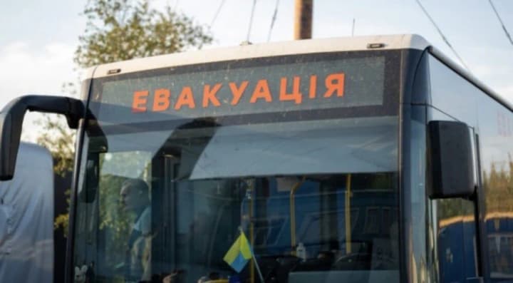 Forced evacuation of children from 10 villages announced in Dnipropetrovsk region