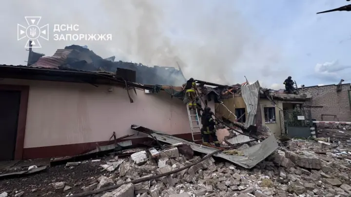 Російський удар КАБами по Запоріжжю: кількість постраждалих зросла до 11