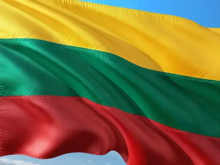 Литва планує посилити обмеження для громадян росії та білорусі