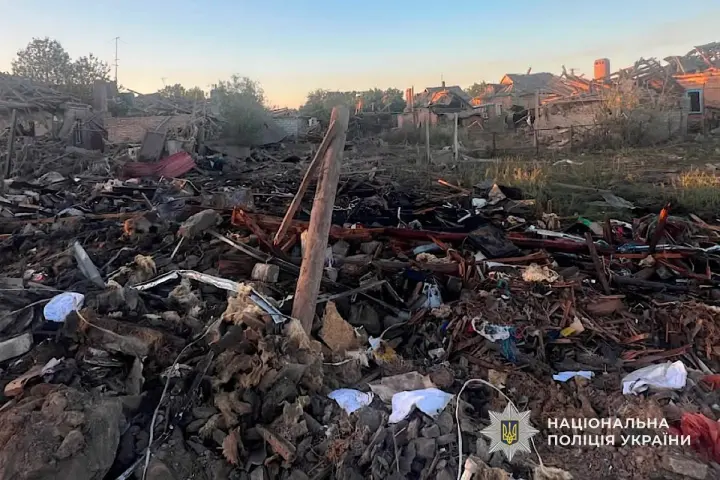 Уже 9 постраждалих від атаки рф під Кривим Рогом, є зниклі безвісти