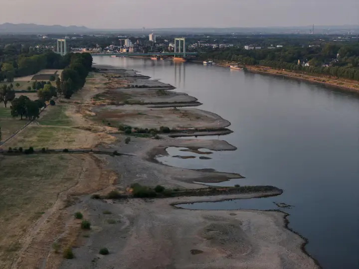 In Germany, the water level in the Rhine has dropped to a historic low