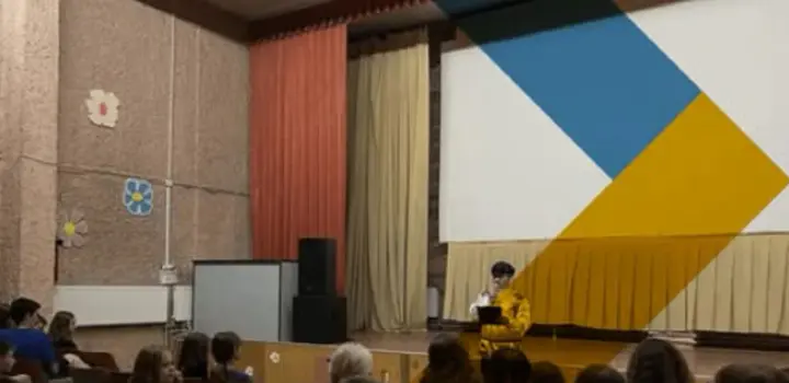 Окупанти переписують історію для українських дітей - ЦНС