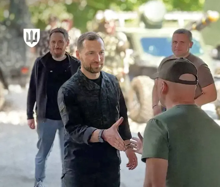 Хмара відвідав підрозділи авіації та протиповітряної оборони Повітряних Сил, говорили про захист неба