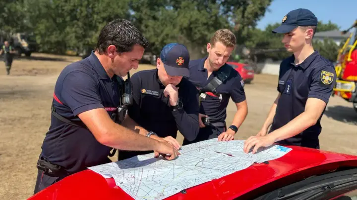 Ukrainian rescuers arrived in France to extinguish a forest fire, will work in the most difficult areas
