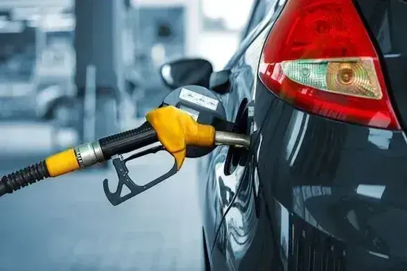 Trump demands oil companies immediately lower gasoline prices