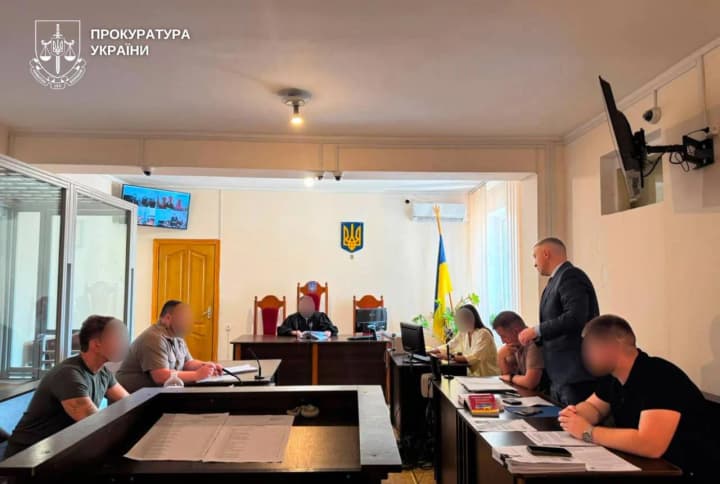 Director of Khmelnytskyi language center, suspected of corrupting students, taken into custody