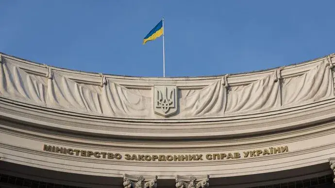 Курс на вступ до Північноатлантичного альянсу незмінний: у МЗС заявили, що слова Залужного про членство в НАТО "вихопили з контексту"