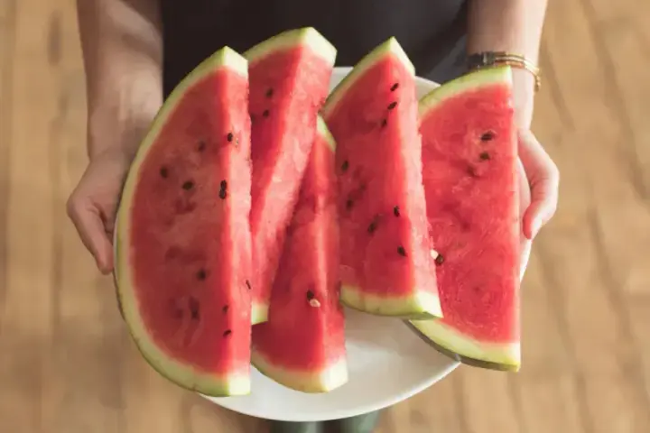 How much watermelon can you eat without harming your health? A dietitian explains
