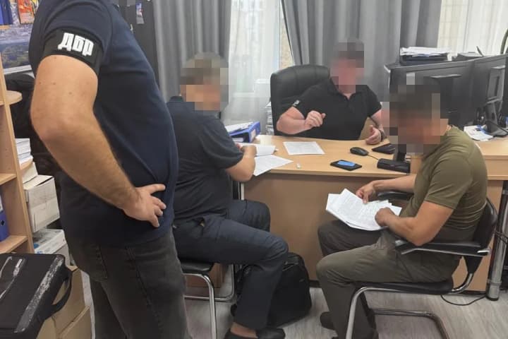 Former logistics commander of Air Force received new suspicion - apartments were found in Bukovel and more
