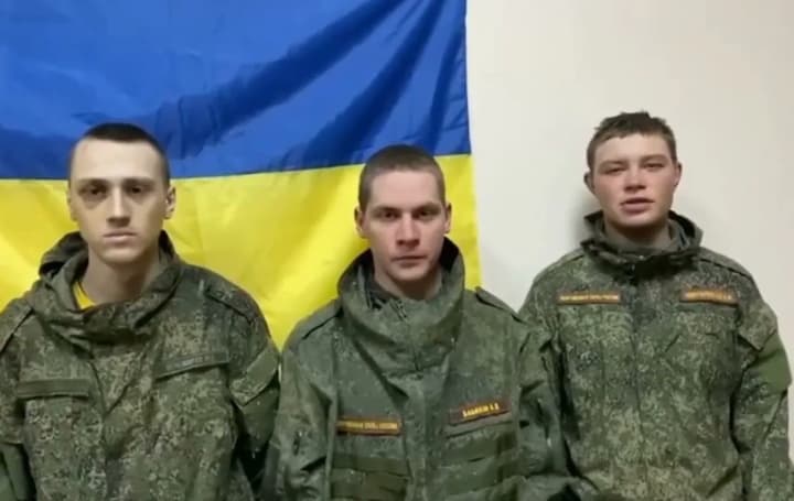 Журналисты заявили о гибели как минимум 77 российских срочников во время боёв в Курской области