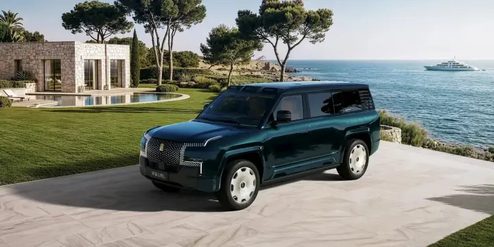 BYD expands Yangwang U8L lineup with new flagship SUV