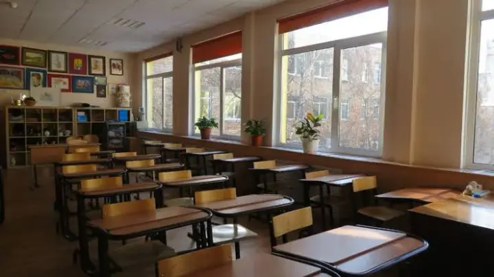 На окупованій Донеччині масово закривають школи та дитсадки - ЦПД