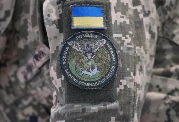 ГУР "спалило" дві пускові С-400 та антену "Оріона" окупантів в Криму - показали відео