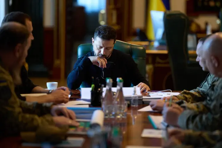 Зеленський анонсував кадрові перестановки у ЗСУ. Драпатий, Скибюк та Хмара запропонували бачення змін