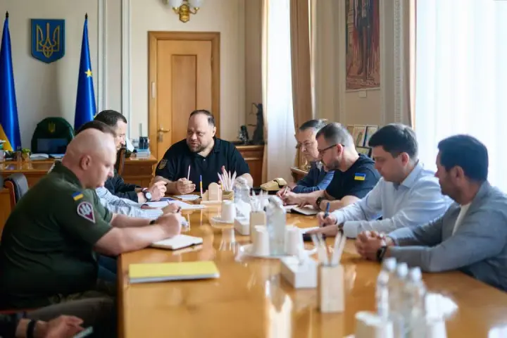 Клименко обговорив зі Стефанчуком та Хмарою фінансування Сил оборони
