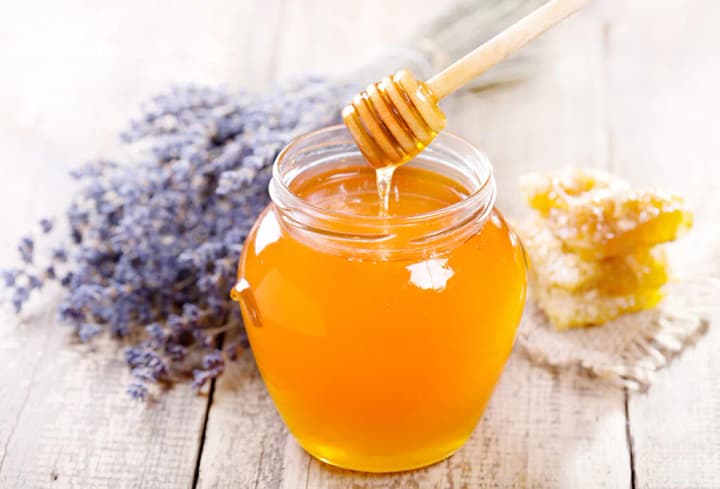 How to choose natural honey: simple ways to check