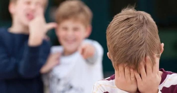 В Україні оновили підходи щодо булінгу та насильства в школах - що передбачається
