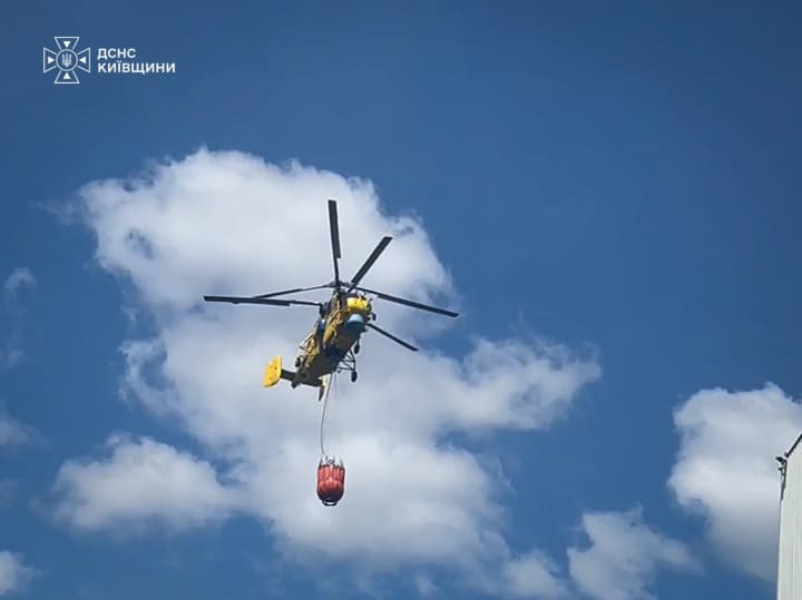 In the Kyiv region, the aftermath of the Russian strike on logistics facilities is still being eliminated with the use of aviation