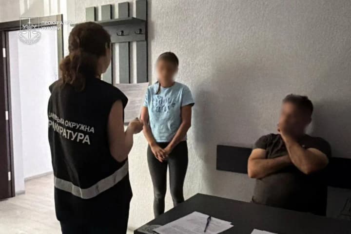 На Закарпатті судитимуть жінку за сексуальну експлуатацію 13-річної доньки