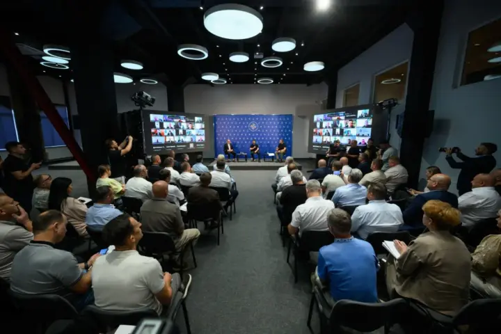 Challenges and prospects for the development of territories — Zelenskyy met with representatives of mountain communities