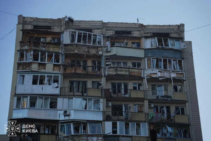 Через масовану російську атаку 40 тисяч осель у Києві без світла