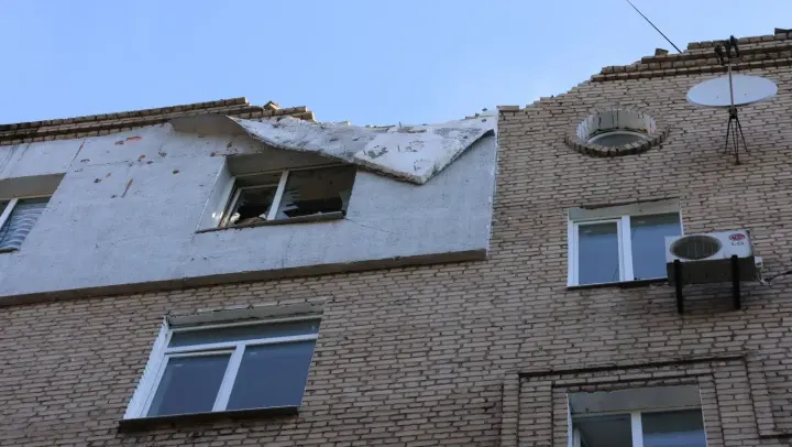 Дрони рф атакували Запоріжжя - постраждали житловий будинок і склади