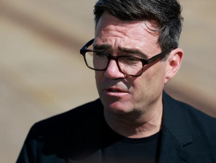 British Prime Minister Andy Burnham has traveled to Ukraine on his first foreign visit