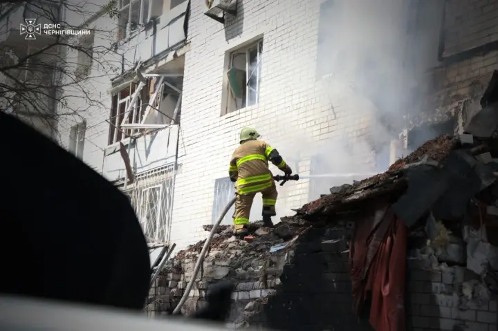 У Чернігові через атаку рф постраждали 14 людей, серед них двоє дітей